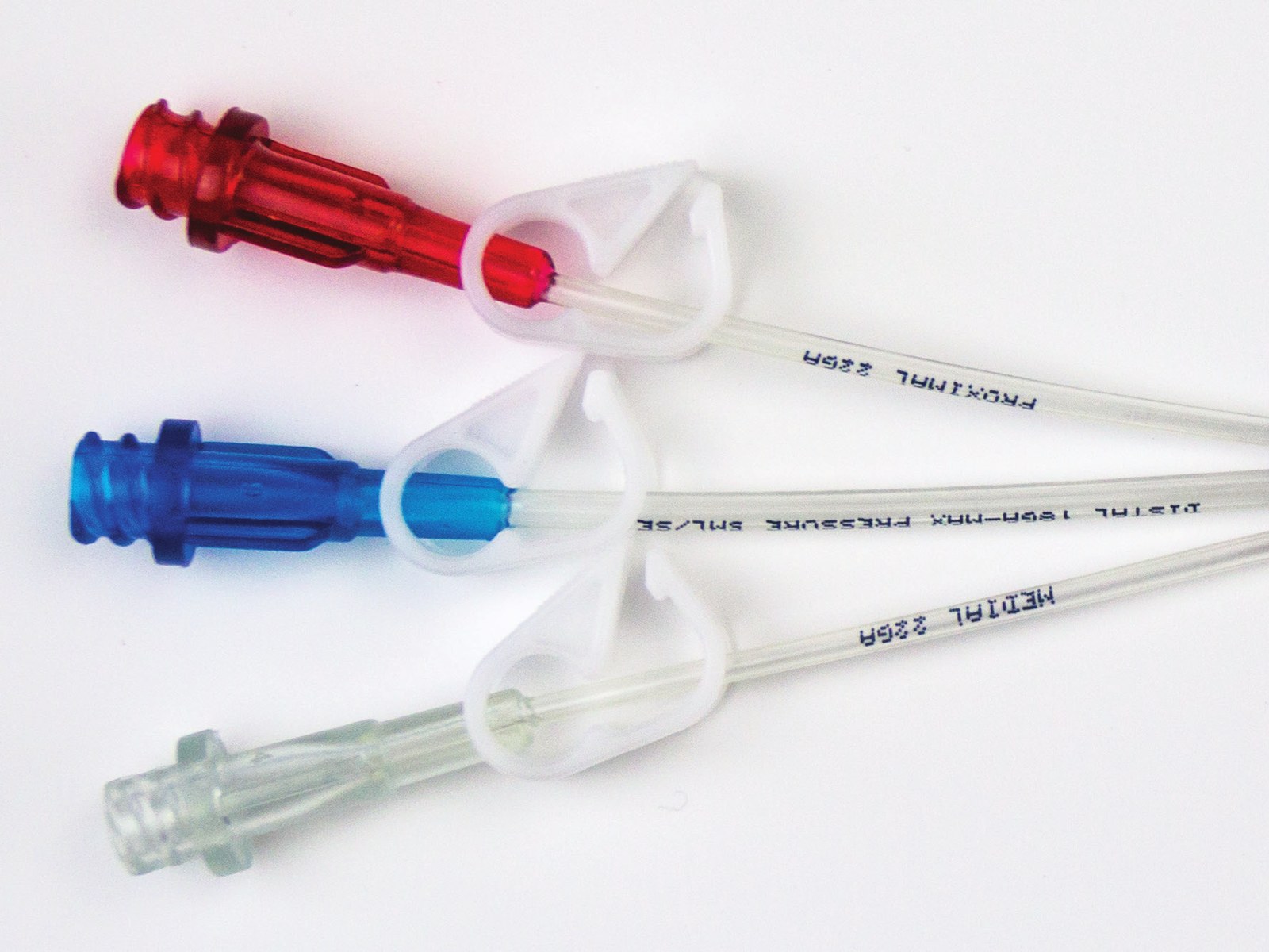Conectores de un PICCline de Kimal de triple lumen